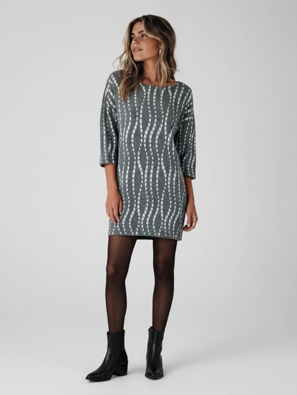 Zara Gray & Cream Patterned Knit Shift Dress - Women's Size Small